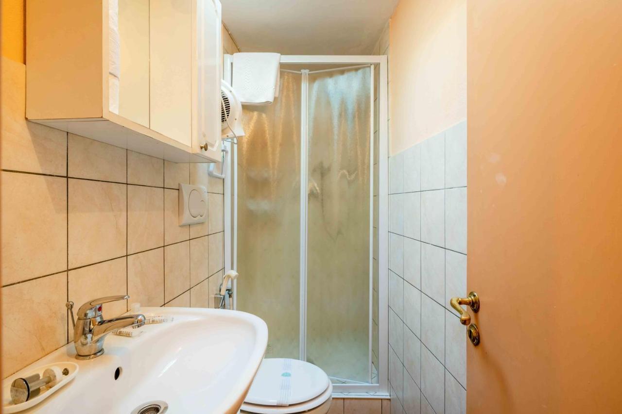 San Frediano Cozy Studio With Private Patio Apartment Florence Exterior photo